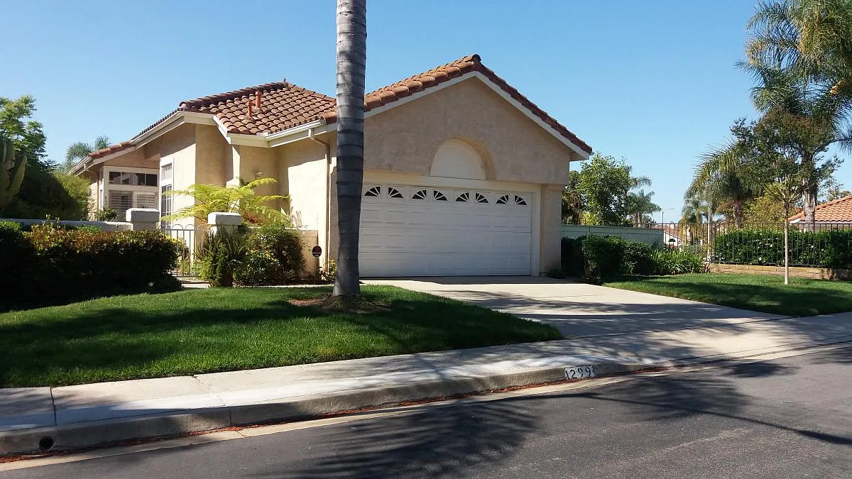 1299 Cassio Court — Photo 1
