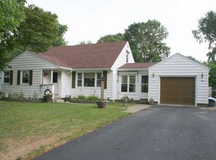 78 Willowbrook Rd, Rochester, NY 14616