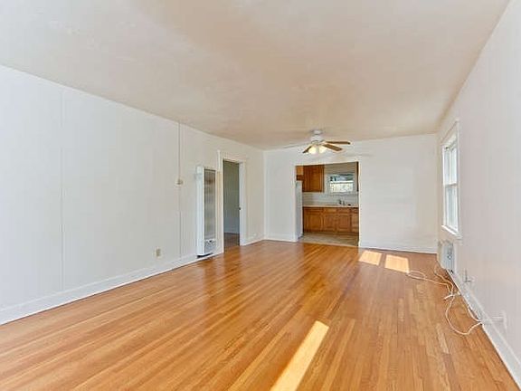 3rd image of 111 W 10th Ave