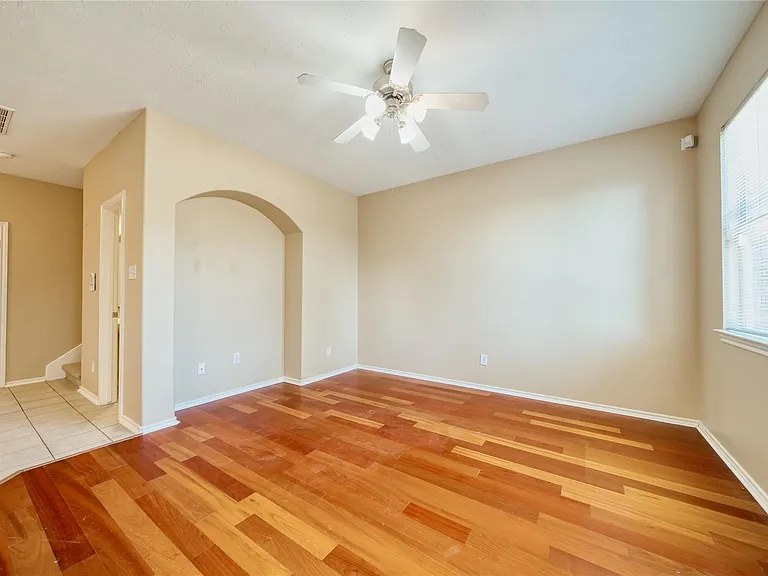 2831 Hackamore Hollow Ln — Photo 12