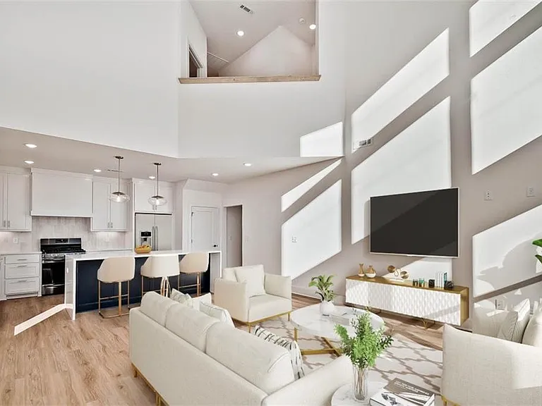 32 Coalburn Dr — Photo 2