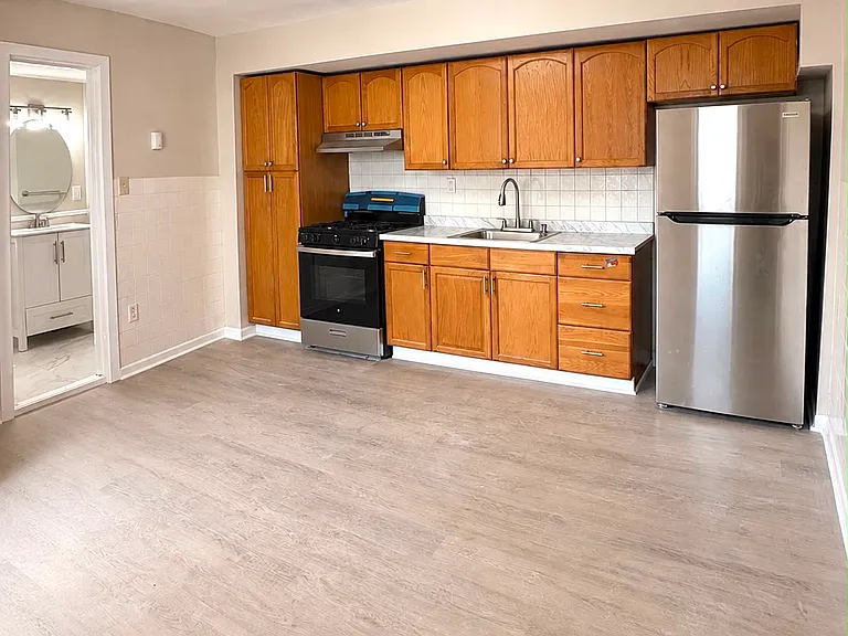 20 Leland Ave — Photo 6