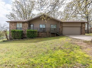 10 Royale Cir, Van Buren, AR 72956