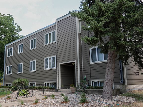 2nd image of 754 S Phillips Ave #17