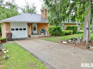 108 Marquette St, Creve Coeur, IL