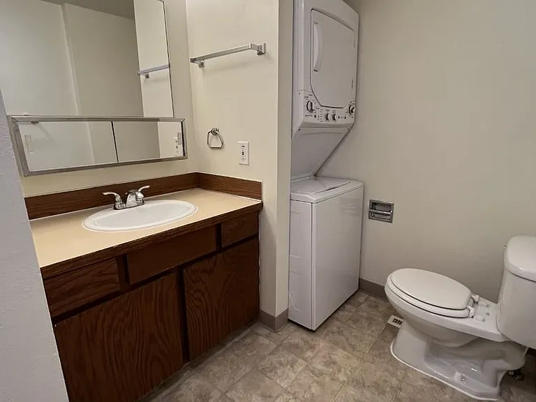 116 Colby Court Ln — Photo 8