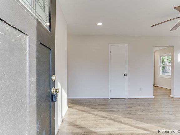 5th image of 3311 Greenwood Dr