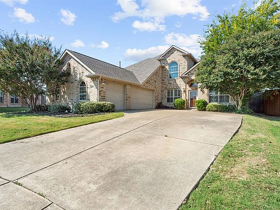 2nd image of 1111 Fountain Dr