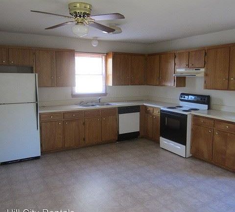 2nd image of 964 Grand Arbre Dr