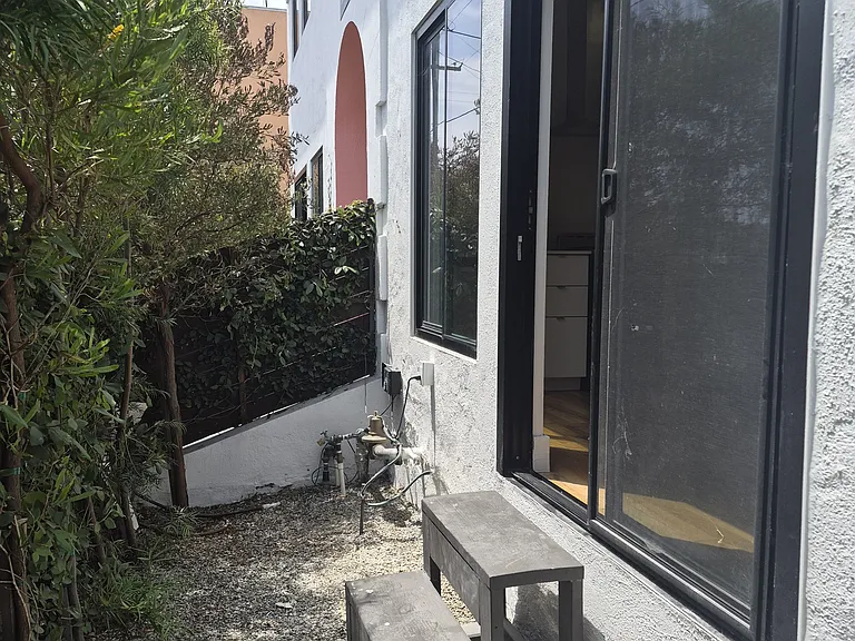 807 N Madison Ave #2 — Photo 9