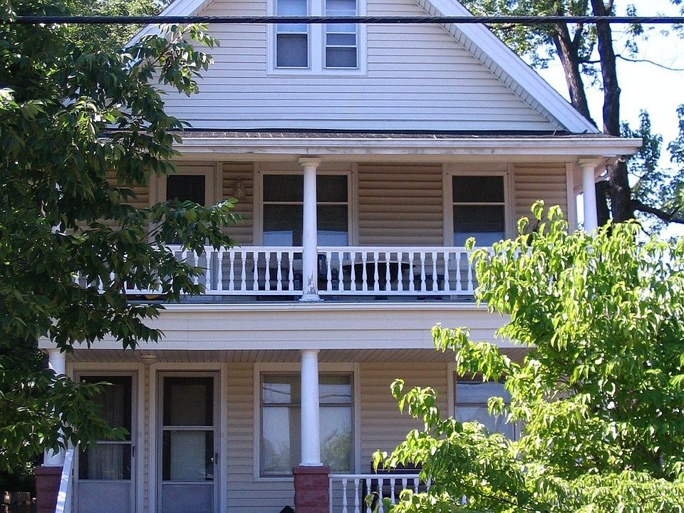 2nd image of 4023 Brooklyn Ave