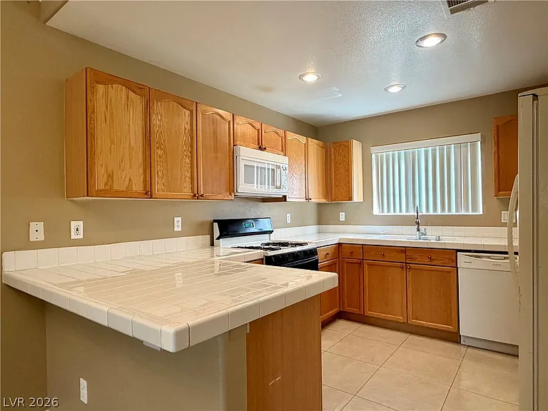 10553 Pine Pointe Ave #105 — Photo 8