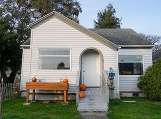 512 Spruce St E, Ilwaco, WA 98624
