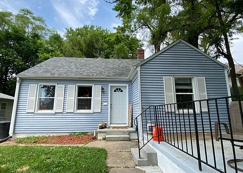 4240 Fowler Ave Photo 1