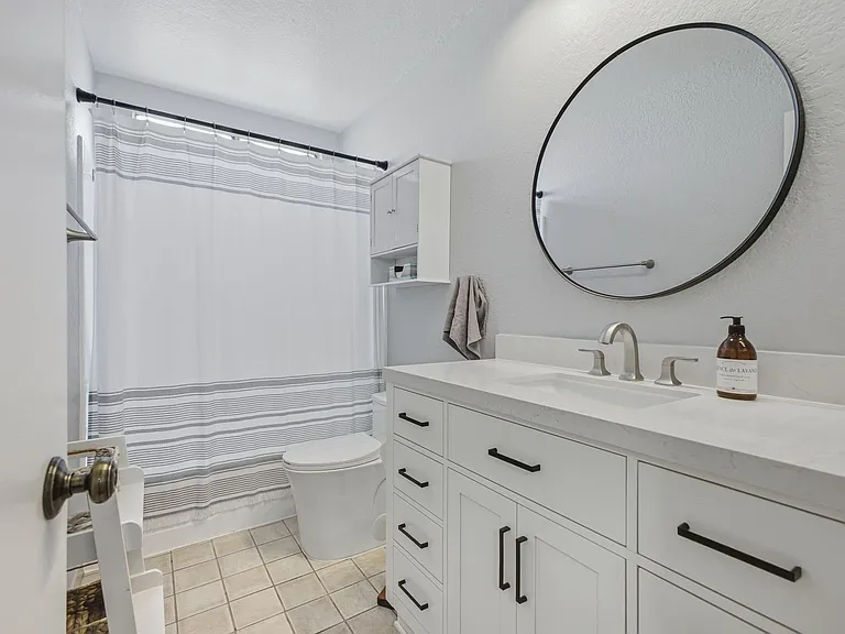 2444 E Del Mar Blvd #305 — Photo 7