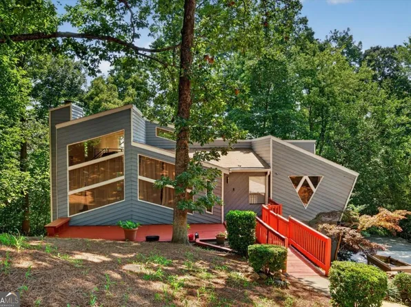 1981 Kinridge Rd, Marietta, GA 30062