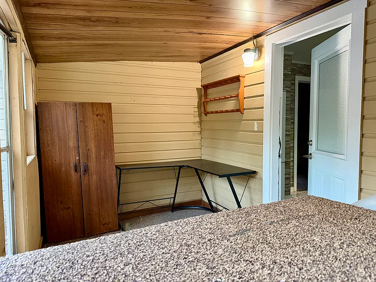 241 Harpers Hollow Ln — Photo 3