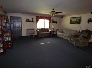 2696 Lehigh St, Slatington, PA 18080