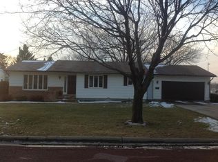 402 1st Ave SE, Mapleton, MN 56065