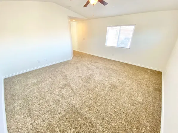 1980 Galleria Spada St, Henderson, NV 89044