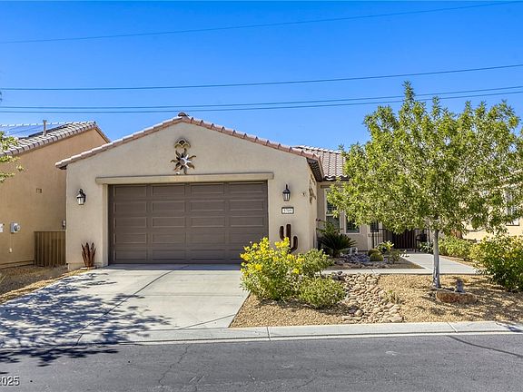 2nd image of 5705 Pleasant Palms St