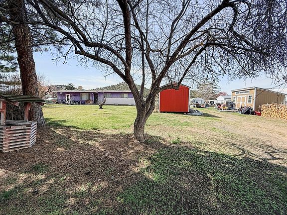 4th image of 2153 NE Sunset View Ln