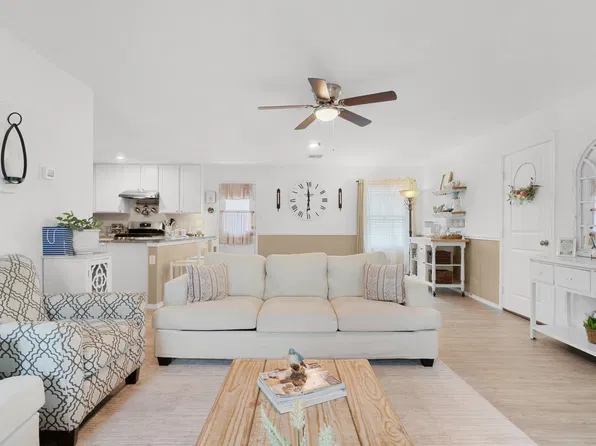 5903 Texas Spur, Seguin, TX 78155