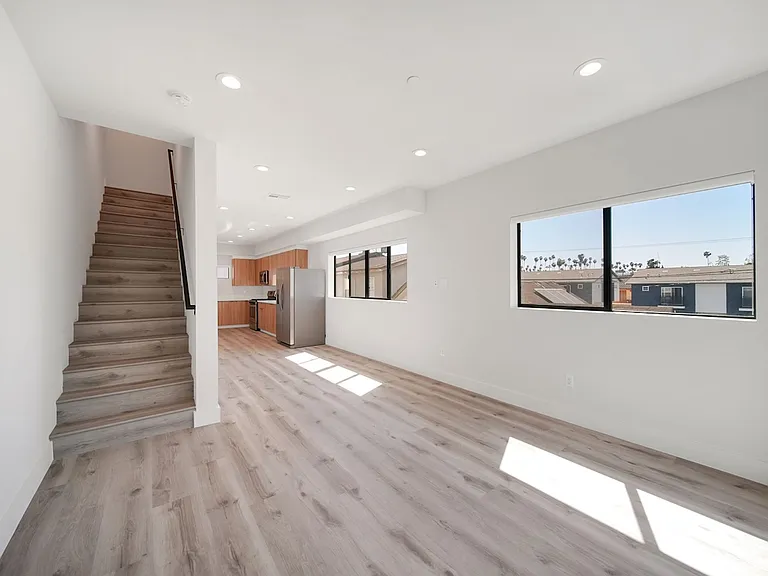 5456 Barton Ave — Photo 1