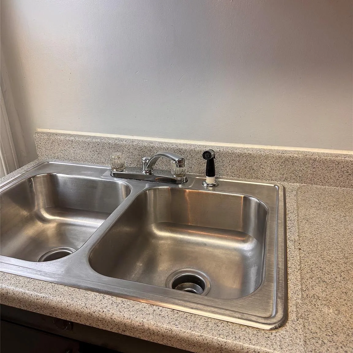 1 bed, 1.0 bath, 1000 sqft, $850 — Photo 4