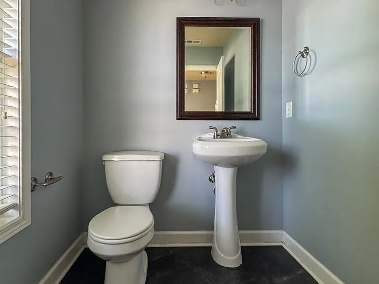 1424 Saint Johns Loop — Photo 10