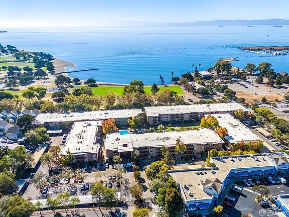 Short walk to Crown beach