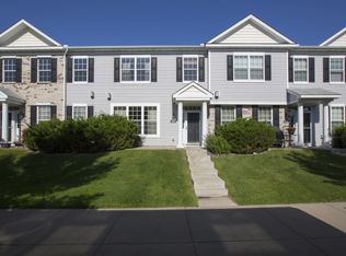 1994 Clover Ridge Dr, Chaska, MN 55318