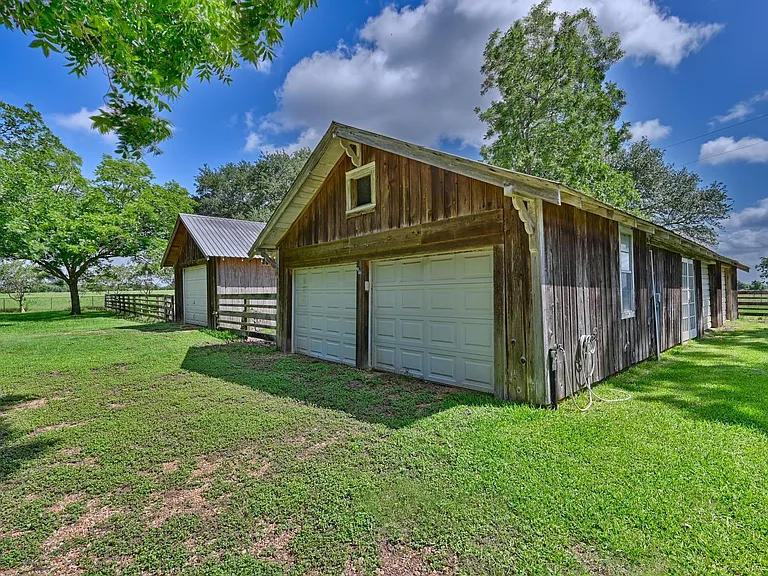 3348 W Ueckert Rd — Photo 40