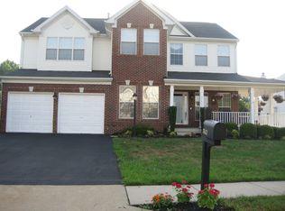 17621 Chisholm Ln, Dumfries, VA 22026