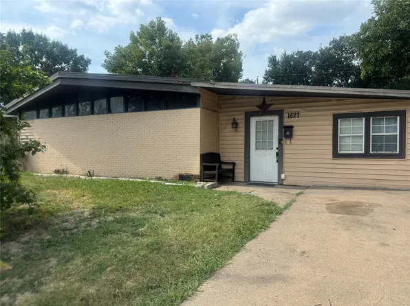 1627 Priscilla Ln, Irving, TX 75061