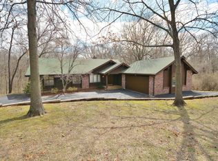 8 Jamestown Farm Dr, Florissant, MO