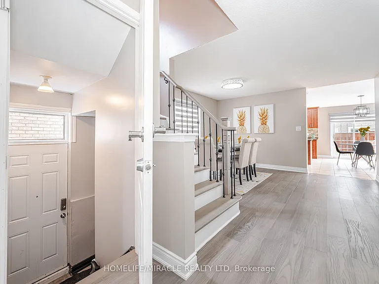 41 Beachpoint Blvd #UPPER — Photo 45