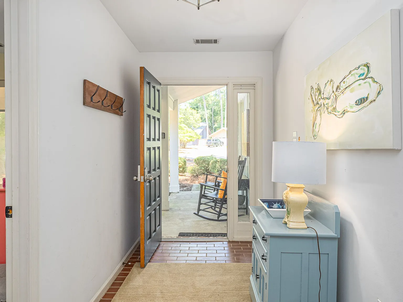 3 bed, 1557 sqft, $2,950 — Photo 3