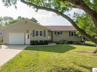 214 Clover Ln, Mankato, MN, 56001