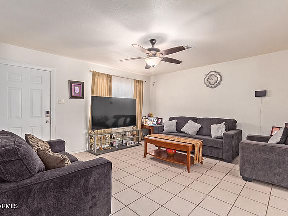 4th image of 8151 W Clarendon Ave