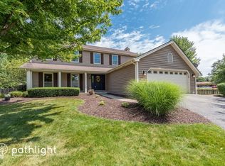 1692 Iona Ct, Naperville, IL 60565