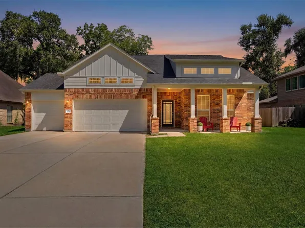 236 Woodhaven Dr, West Columbia, TX 77486