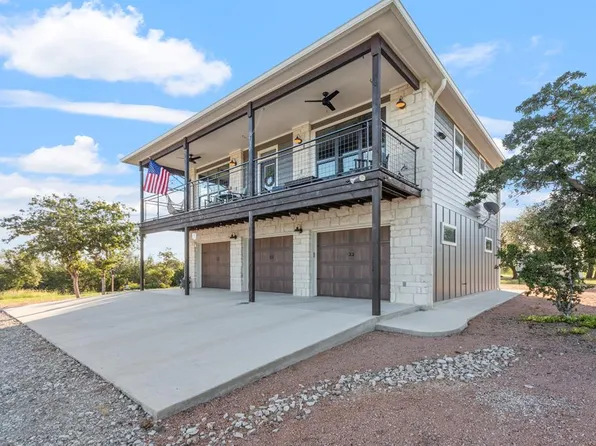 3106 Keese Rd, Fredericksburg, TX 78624