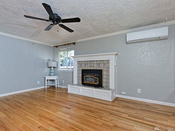 4th image of 21 E Cypress Pl