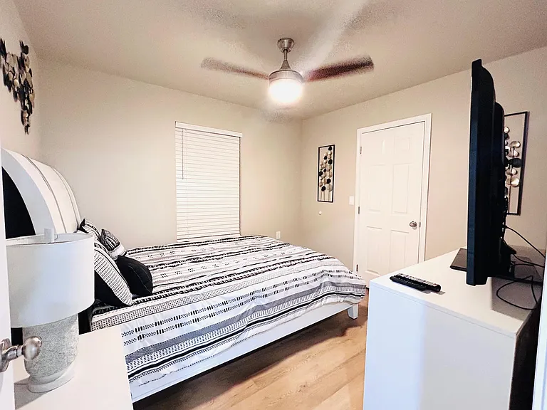 3140 Westminster Dr #B — Photo 3