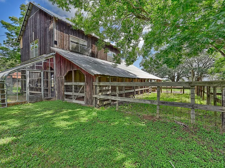 3348 W Ueckert Rd — Photo 42