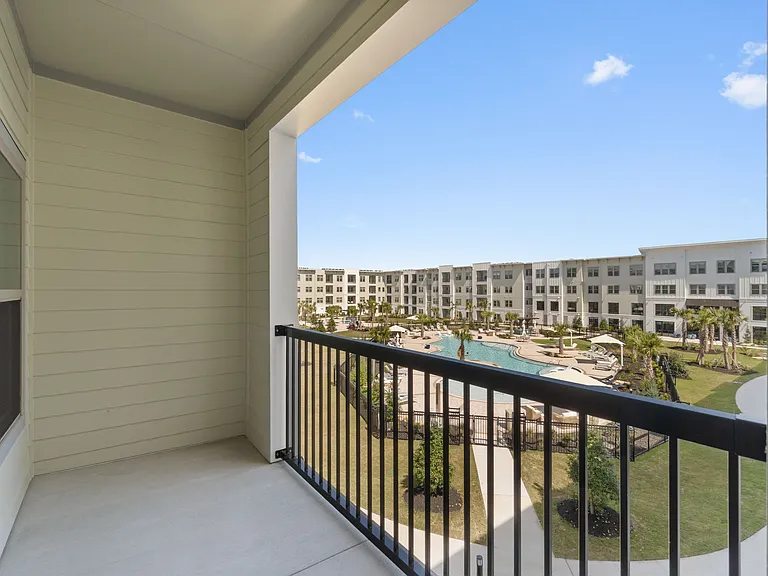Botanic Miramar Beach — Photo 90