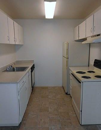 4th image of 4515 76th Ave W APT 1