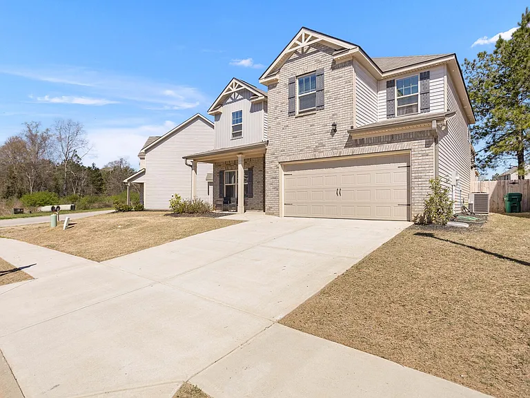 101 Katsura Way — Photo 4
