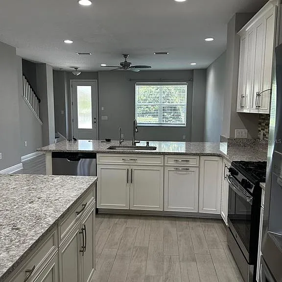 13023 Batten Ln — Photo 16